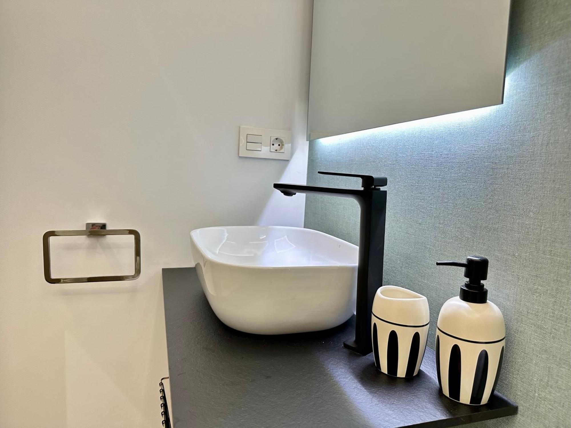 Suites 18 - Hostatel Granada Exteriér fotografie